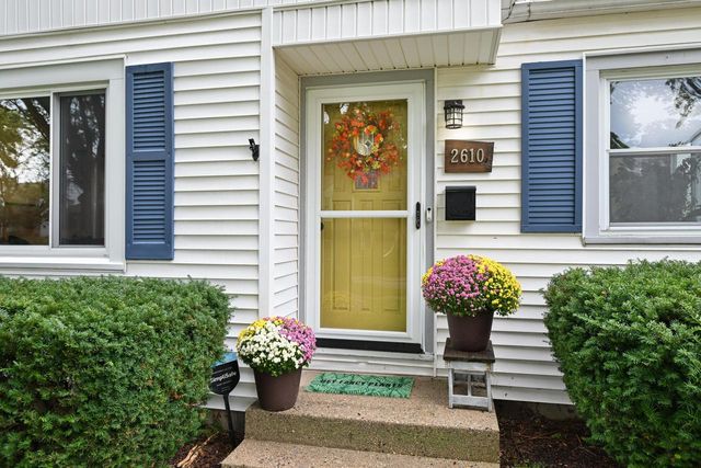 2610 N 75th STREET, Wauwatosa, WI 53213
