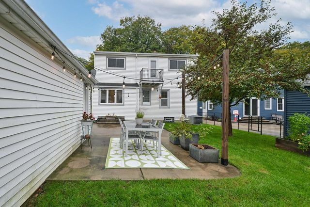 2610 N 75th STREET, Wauwatosa, WI 53213