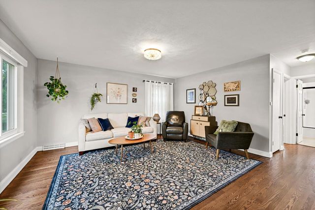 2610 N 75th STREET, Wauwatosa, WI 53213
