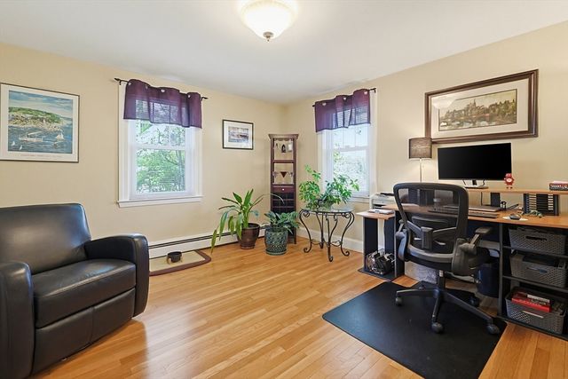 35 Interval Ave, Attleboro, MA 02703