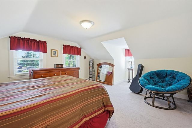 35 Interval Ave, Attleboro, MA 02703