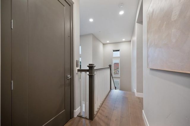 3335 Mckinley Village Way, Sacramento, CA 95816