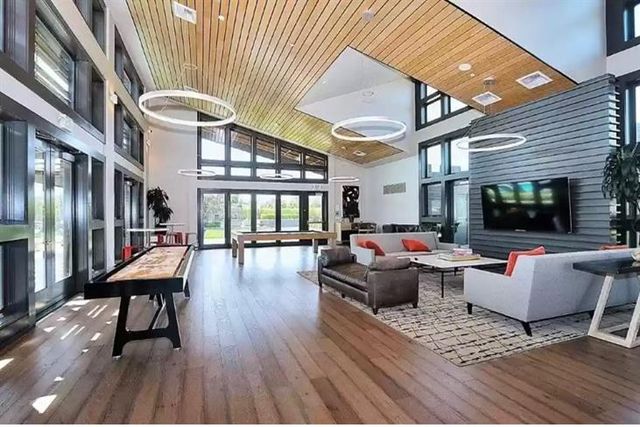 3335 Mckinley Village Way, Sacramento, CA 95816