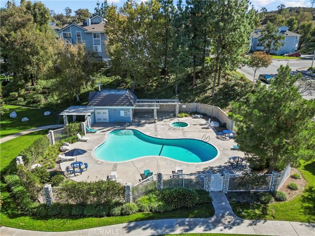 26926 Flo Lane 419, Canyon Country, CA 91351
