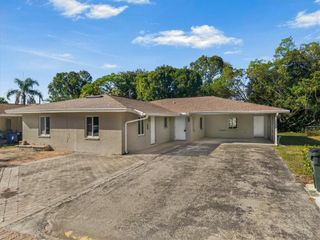 5826 Algiers ST, Fort Myers, FL 33919