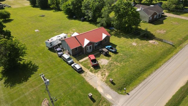 4009 Sawmill Rd, Woodlawn, TN 37191