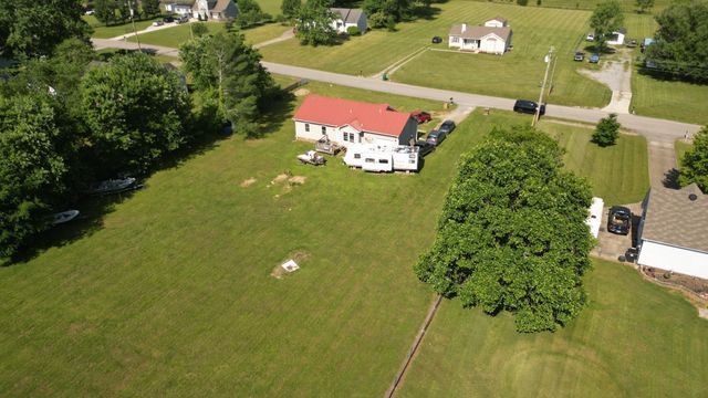 4009 Sawmill Rd, Woodlawn, TN 37191