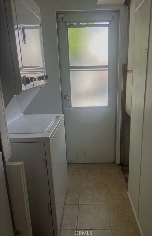Image 20 of property listing at 246 S Bayside Way, Newport Beach, CA 82660