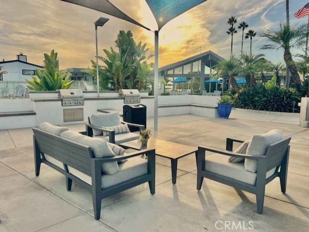 Image 33 of property listing at 246 S Bayside Way, Newport Beach, CA 82660