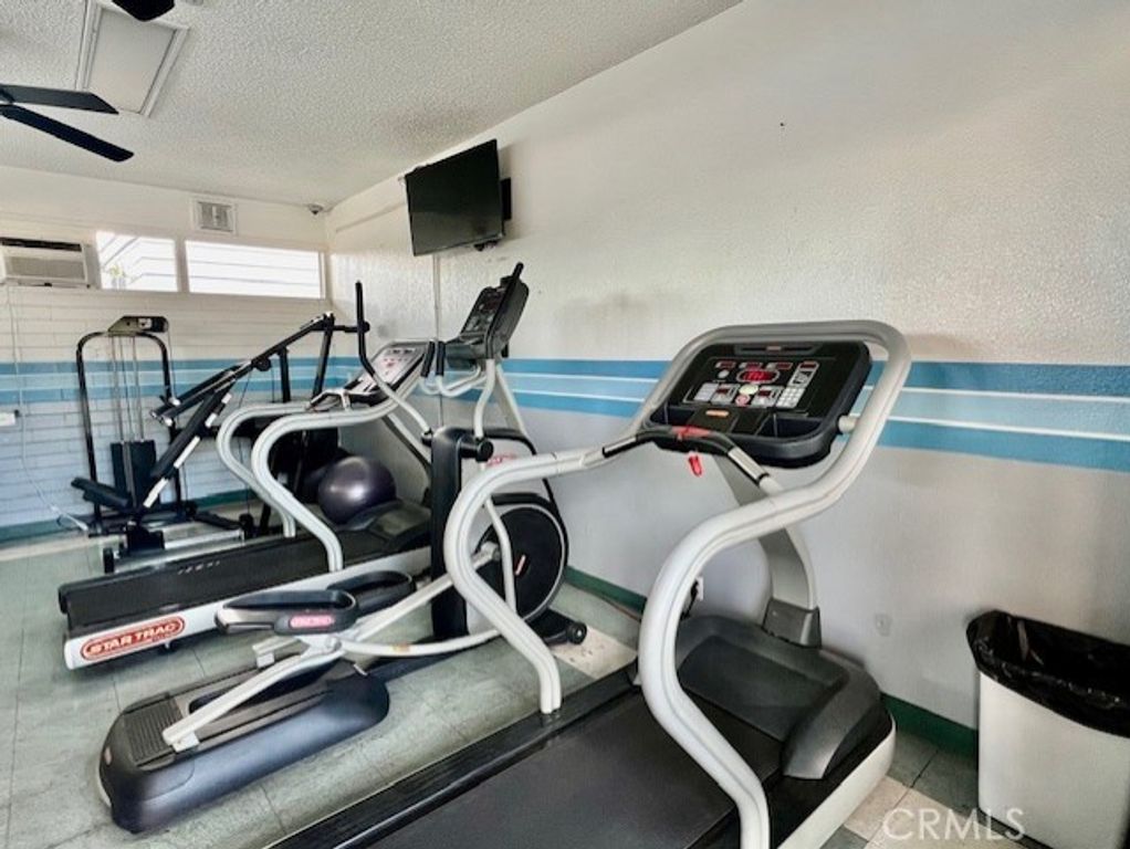 Image 35 of property listing at 246 S Bayside Way, Newport Beach, CA 82660