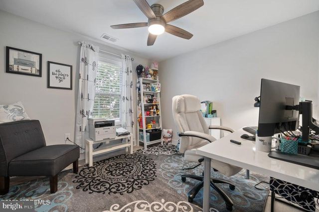4 HARPOON DR, Barnegat, NJ 08005