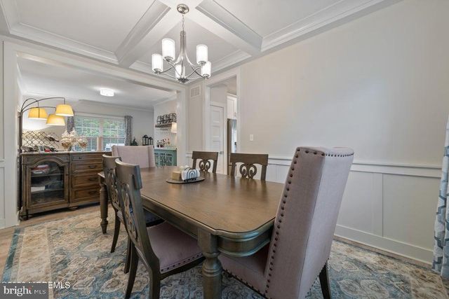 4 HARPOON DR, Barnegat, NJ 08005