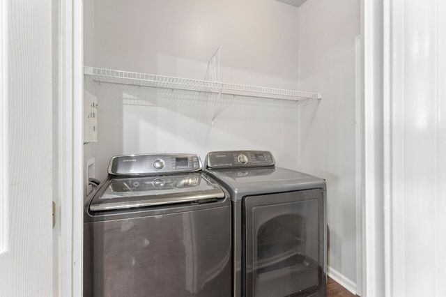 1961 Deep Woods Trl, Nashville, TN 37214