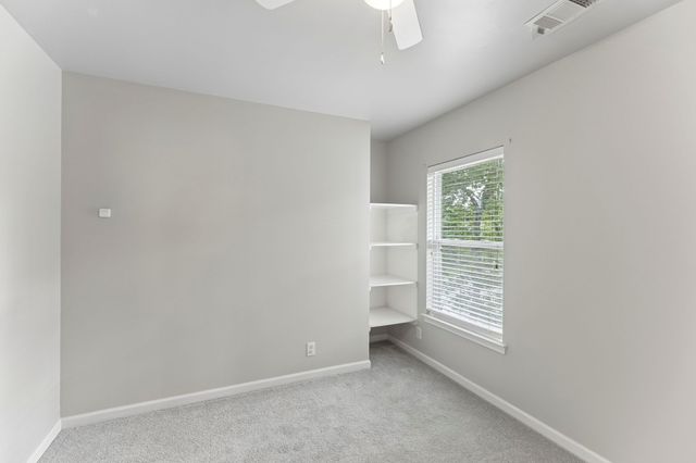 1961 Deep Woods Trl, Nashville, TN 37214