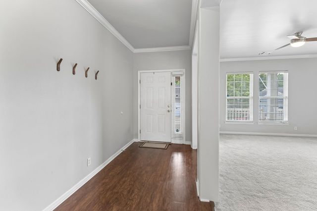 1961 Deep Woods Trl, Nashville, TN 37214