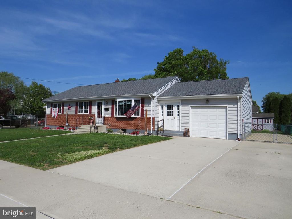 163 SPRINGDALE AVE, Hamilton, NJ 08620