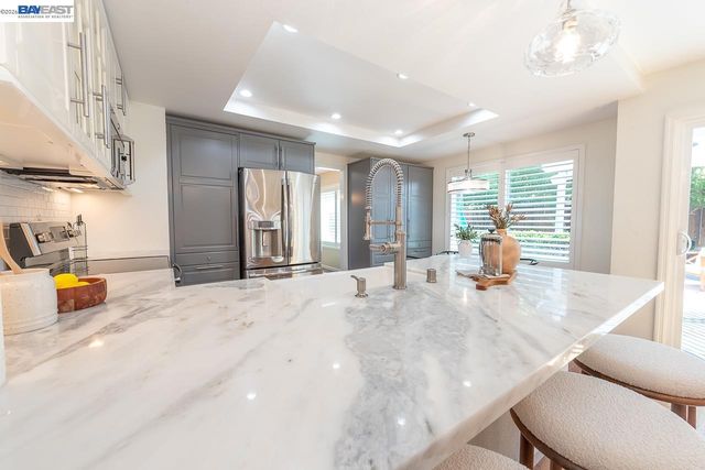 32732 Goshen St, Union City, CA 94587