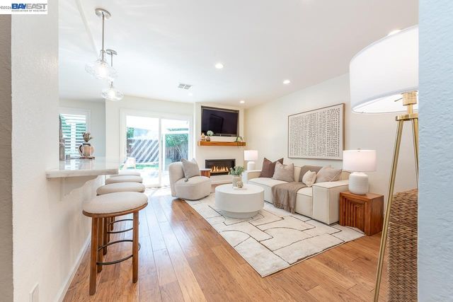 32732 Goshen St, Union City, CA 94587