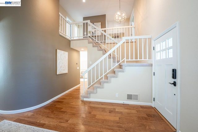 32732 Goshen St, Union City, CA 94587