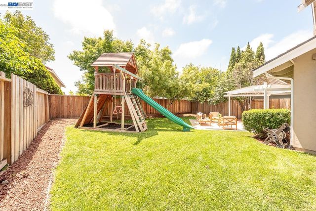 32732 Goshen St, Union City, CA 94587