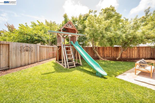 32732 Goshen St, Union City, CA 94587