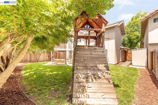 32732 Goshen St, Union City, CA 94587