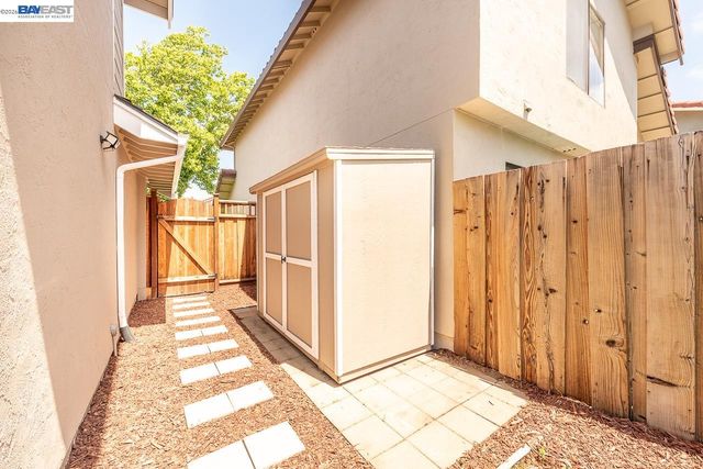 32732 Goshen St, Union City, CA 94587