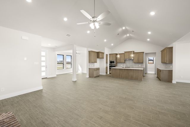 2301 Maywood Lane, Palmer, TX 75152