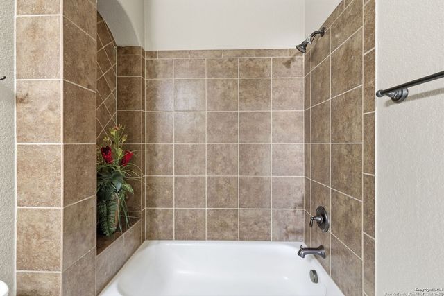 10510 Corvey Lane, Helotes, TX 78023