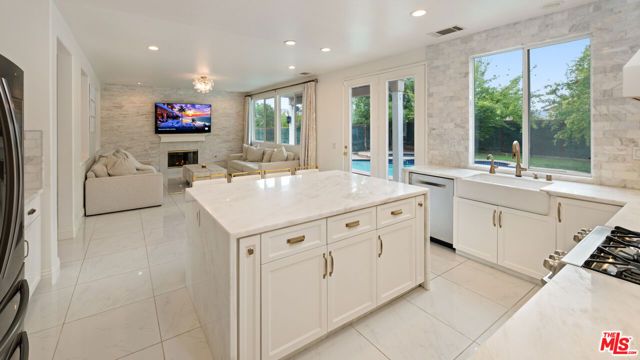 26518 Swan Lane, Canyon Country (santa Clarita), CA 91387