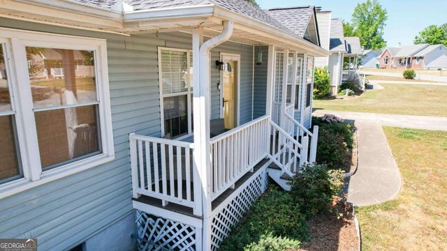 209 Stoney Brook Drive, Carrollton, GA 30116