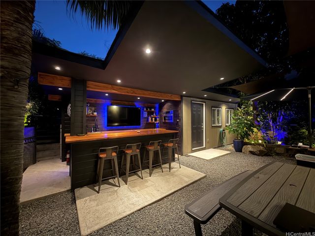 89-1183 Pikaiolena Street, Waianae, HI 96792
