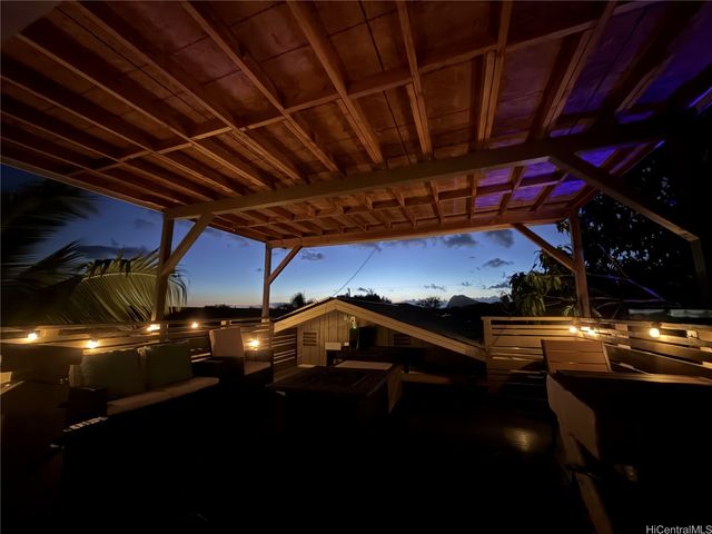 89-1183 Pikaiolena Street, Waianae, HI 96792