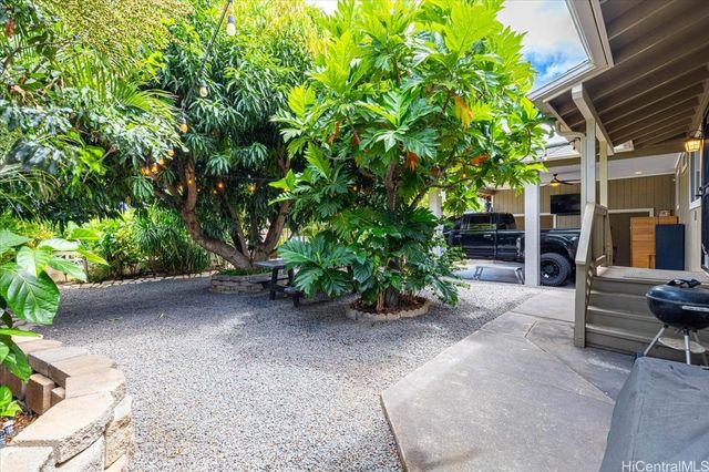 89-1183 Pikaiolena Street, Waianae, HI 96792