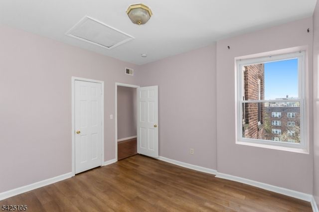 133 N Maple Ave 405, East Orange City, NJ 07017