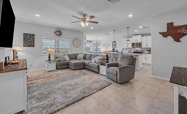 11108 Beckon Falls, Waco, TX 76708