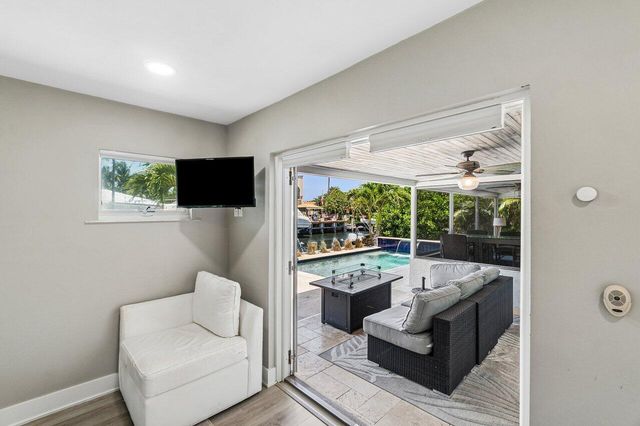 106 Periwinkle Drive, Hypoluxo, FL 33462