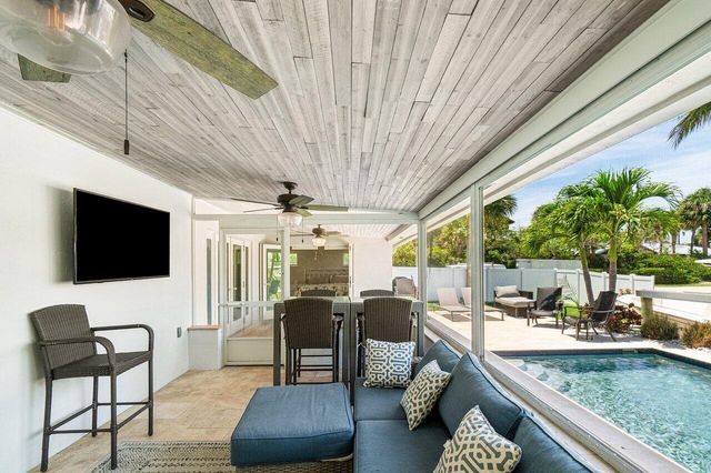 106 Periwinkle Drive, Hypoluxo, FL 33462