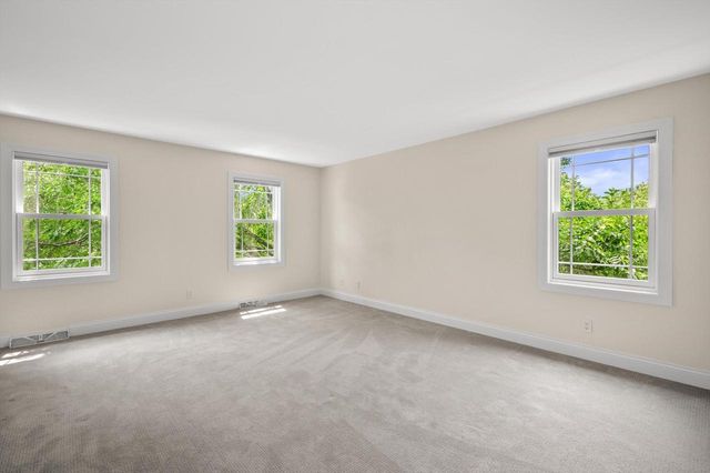 11912 N Lantern LANE, Mequon, WI 53092