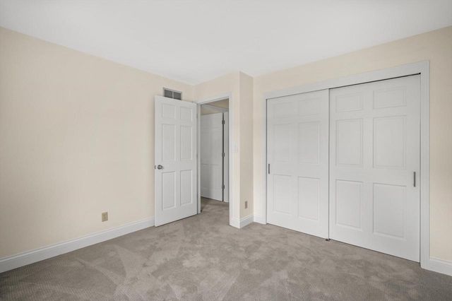 11912 N Lantern LANE, Mequon, WI 53092