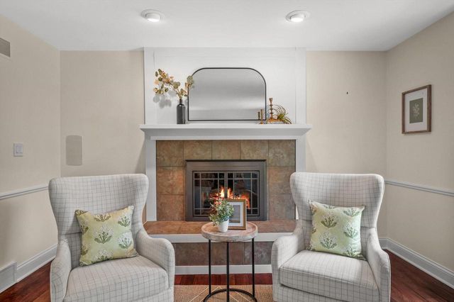 11912 N Lantern LANE, Mequon, WI 53092