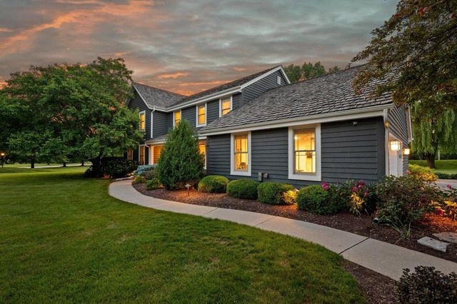 11912 N Lantern LANE, Mequon, WI 53092