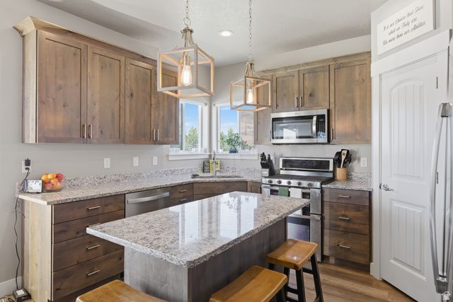 865 S SETTLEMENT CANYON RD, Tooele, UT 84074