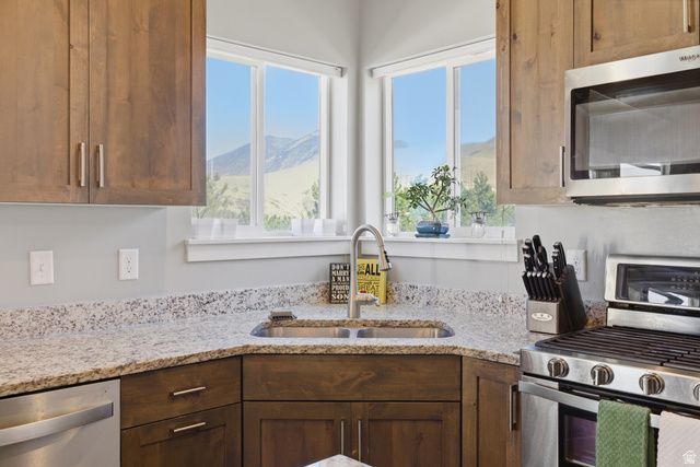 865 S SETTLEMENT CANYON RD, Tooele, UT 84074