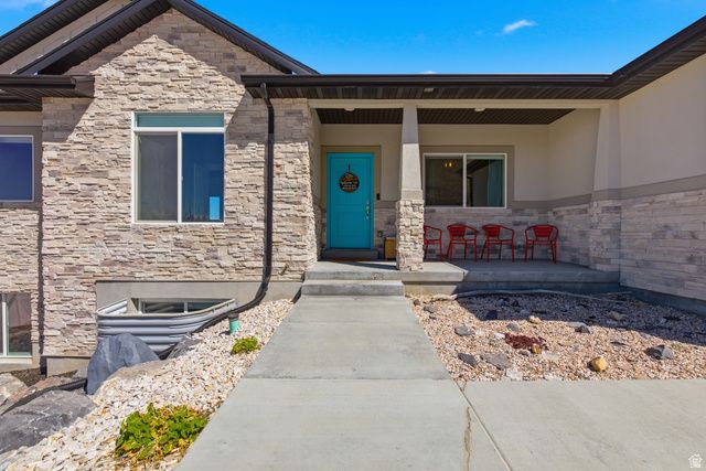 865 S SETTLEMENT CANYON RD, Tooele, UT 84074