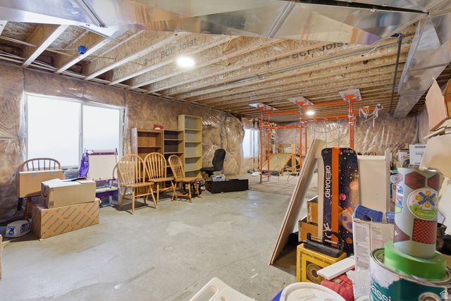 865 S SETTLEMENT CANYON RD, Tooele, UT 84074