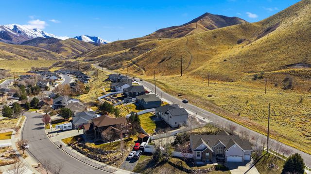 865 S SETTLEMENT CANYON RD, Tooele, UT 84074