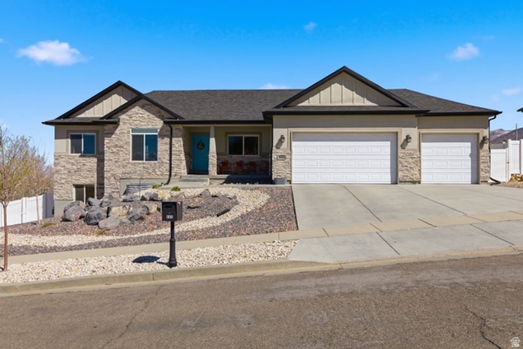 865 S SETTLEMENT CANYON RD, Tooele, UT 84074