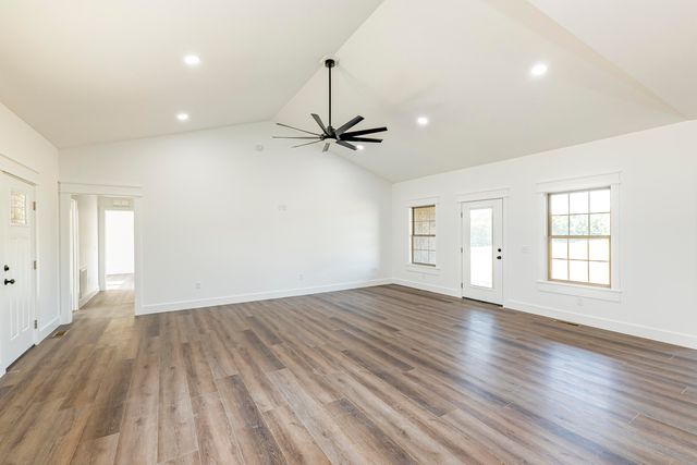 1967 Shepola Road, Nancy, KY 42544