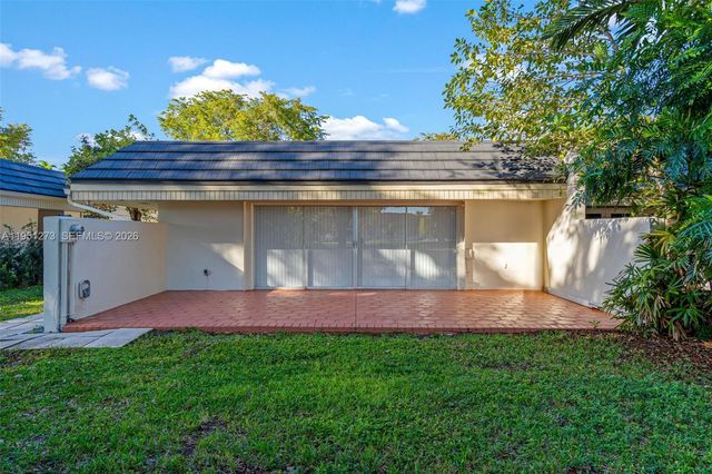 8134 SW 83rd St, Miami, FL 33143